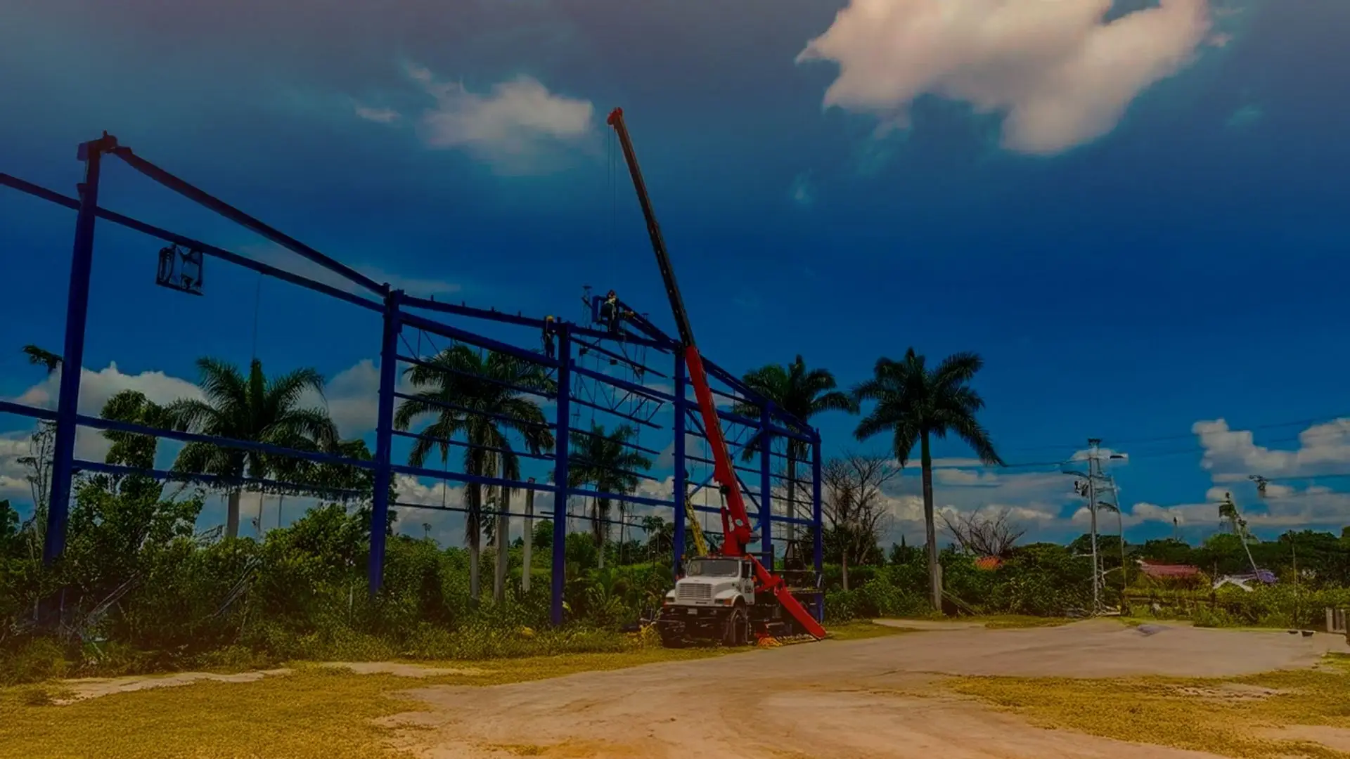 Izaje de estructura metalica en zona franca la virginia con grua telescopica de 18 toneladas